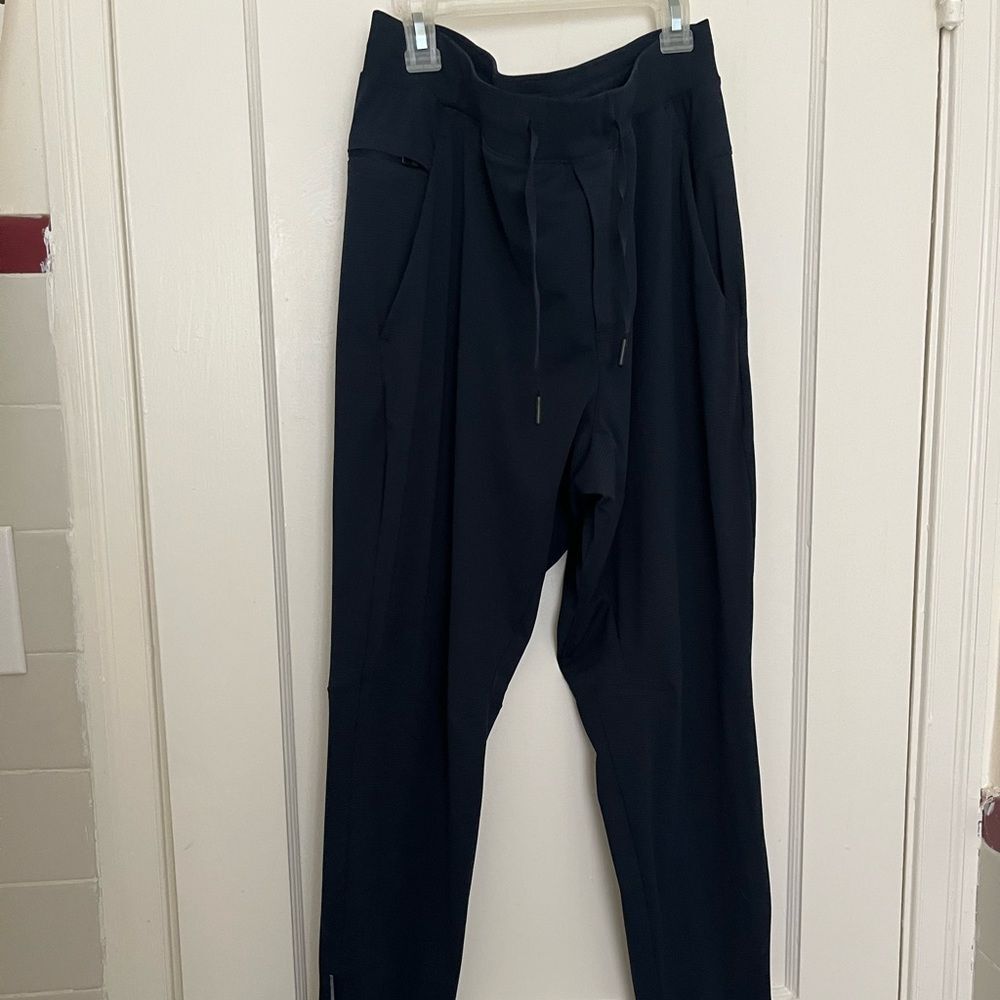 Lululemon Men’s Navy ABC Joggers